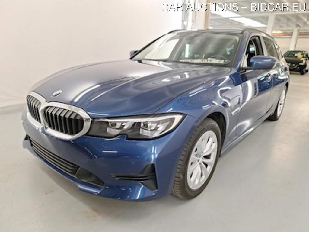 BMW 3 series touring 2.0 320E TOURING Business Comfort telephony Wireless Charging Mirror
