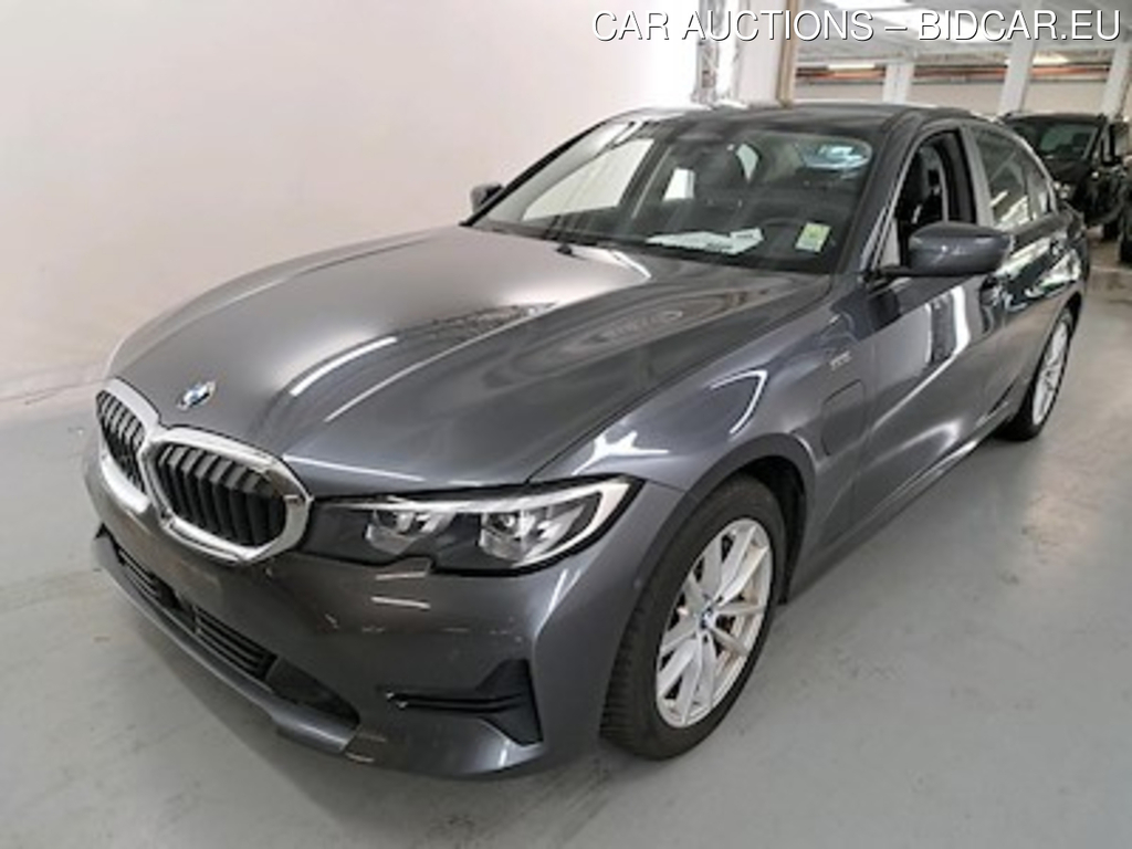 BMW 3-serie 2.0 330E (135KW) BERLINE Business Plus