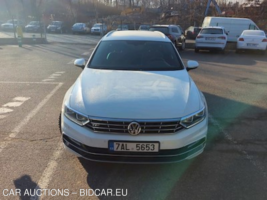 Volkswagen Passat 2.0TDI BMT 110kW DSG R-line Variant