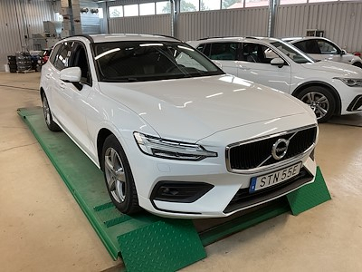 Volvo V60 D3 AWD Momentum Se Drag kamera Navi !NO SUMMER TIRES!