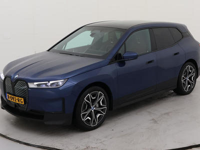 BMW Ix XDRIVE50 EXECUTIVE 112KWH 523PK PANO TREKHAAK, 2022