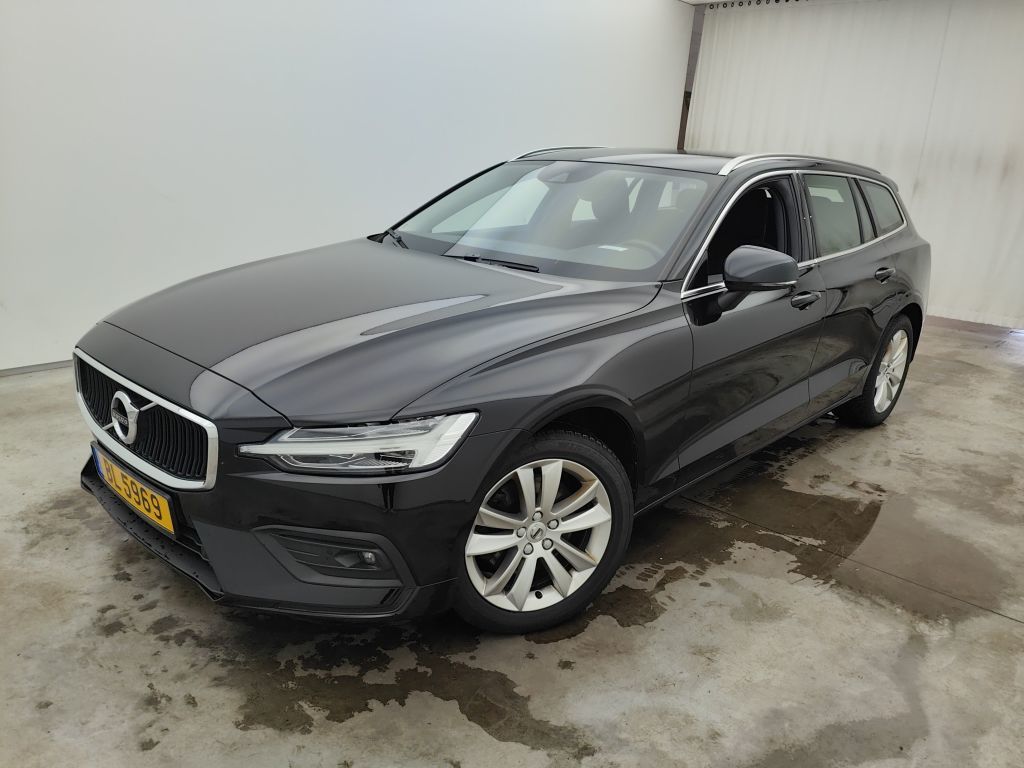 Volvo V60 diesel - 2018 V60 2.0 B4 MOMENTUM PRO GEARTRONIC, 2021