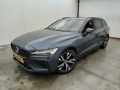 Volvo V60 - 2018 V60 2.0 T6 AWD PHEV R-DESIGN, 2021