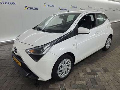 Toyota Aygo 1.0 VVT-I X-PLAY 5D 53KW, 2021