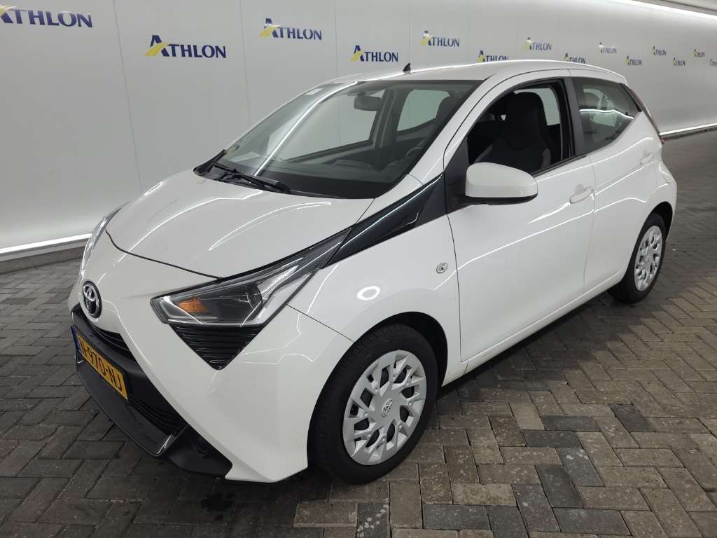 Toyota Aygo 1.0 VVT-I X-PLAY 5D 53KW, 2021