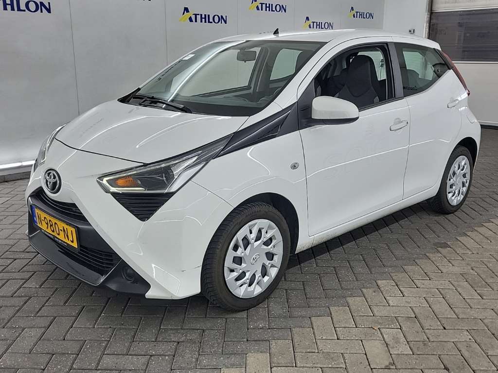 Toyota Aygo 1.0 VVT-I X-PLAY 5D 53KW, 2021