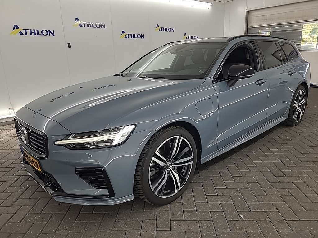 Volvo V60 RECHARGE T8 AWD AUTOMAAT R-DESIGN 5D 288KW, 2021