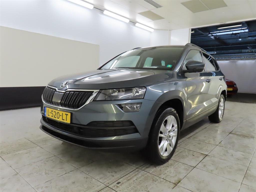 Skoda Karoq 1.0 TSI BUS. ED., 2021