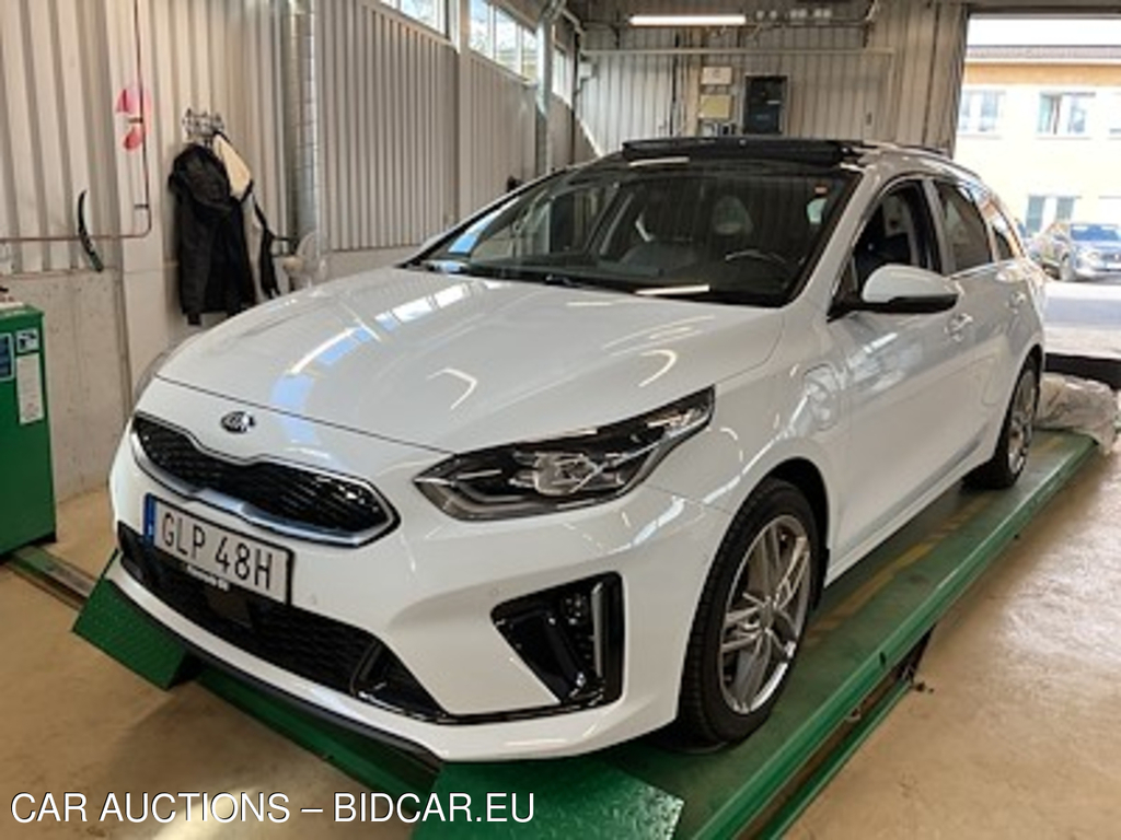 Kia Ceed 1.6 DCT PHEV Advance Plus SW