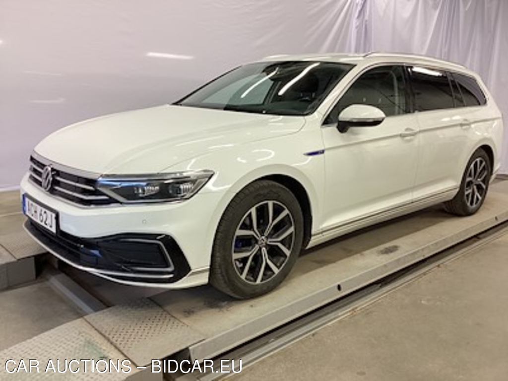 Volkswagen Passat GTE Executive Navi Drag