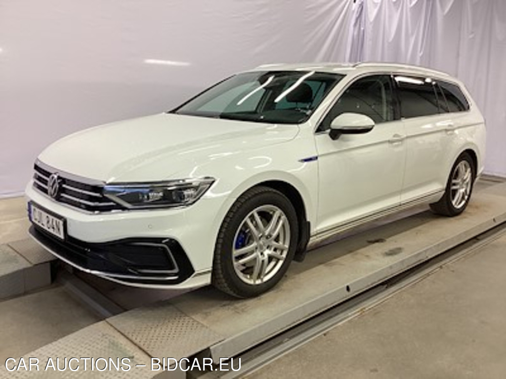 Volkswagen Passat GTE SC Executive Drag Varmare