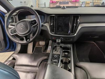 Volvo V60 D4 GEARTRONIC R-Design, 2020