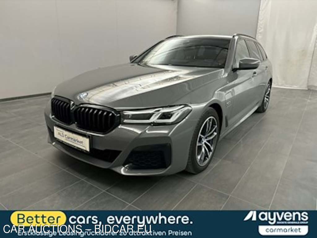 BMW 5er BMW 530e xDrive Touring M Sport Aut. Kombi, 5-turig, Automatik, 8-Gang