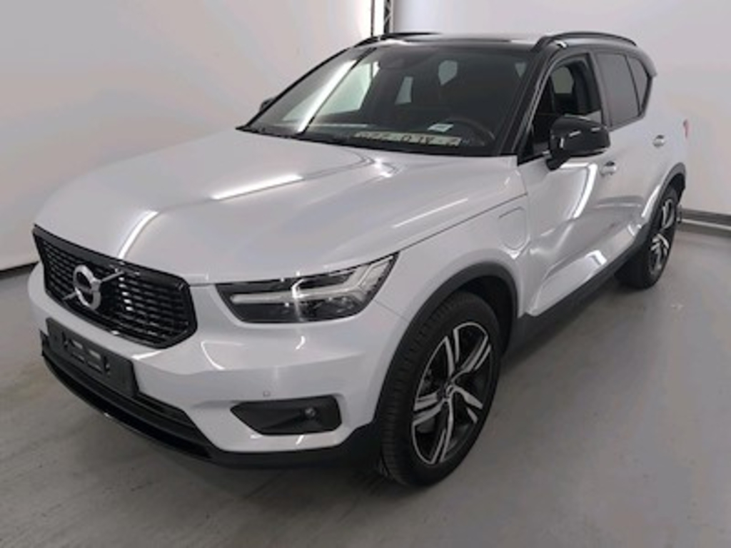 Volvo XC40 1.5 T4 RECHARGE GEARTRONIC R-DESIGN Tech & Park Assist Winter