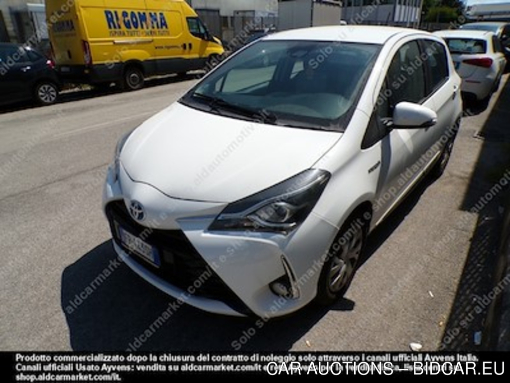 Toyota yaris 1.5 hybrid active hatchback -