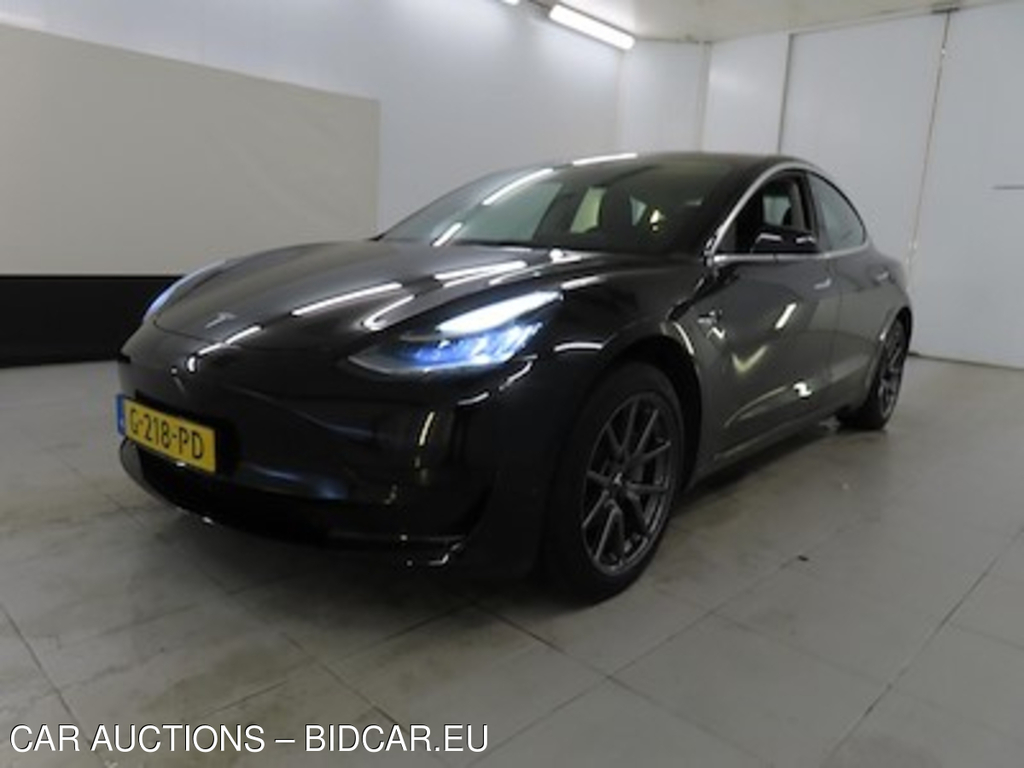 Tesla Model 3 Standard Range Plus RWD 4d