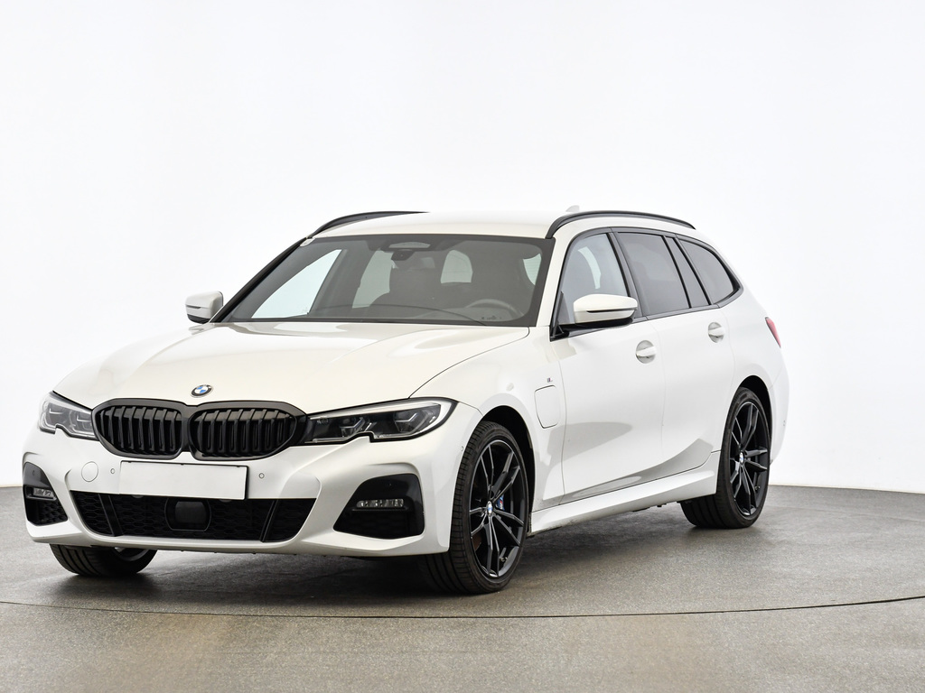 BMW 330e PHEV xDrive Touring Aut. (G21) M Sport, 2021