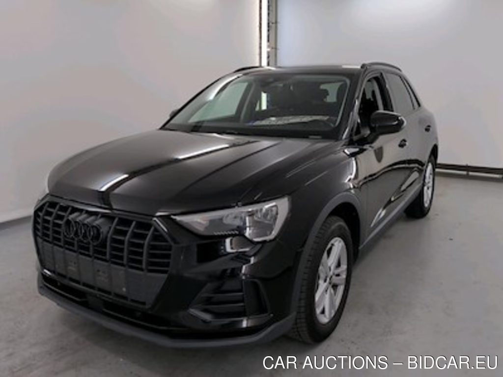 Audi Q3 1.4 45 TFSI E S TRONIC Business Plus