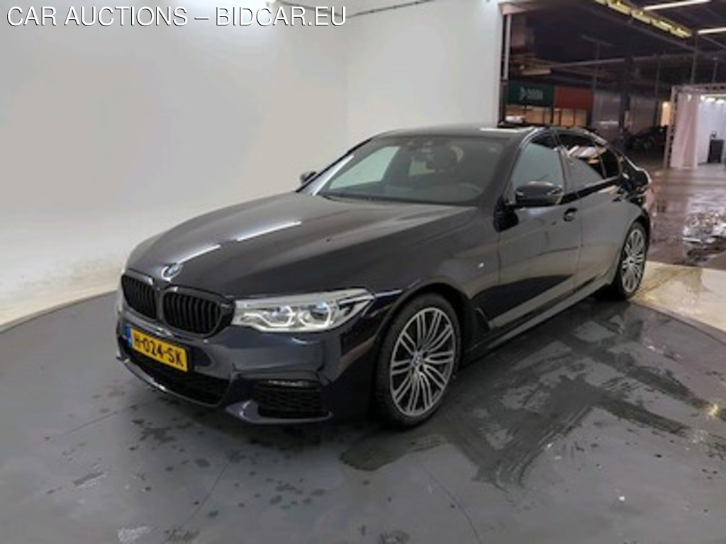 BMW 5-serie sedan 520iA M Sport Edition High Executive