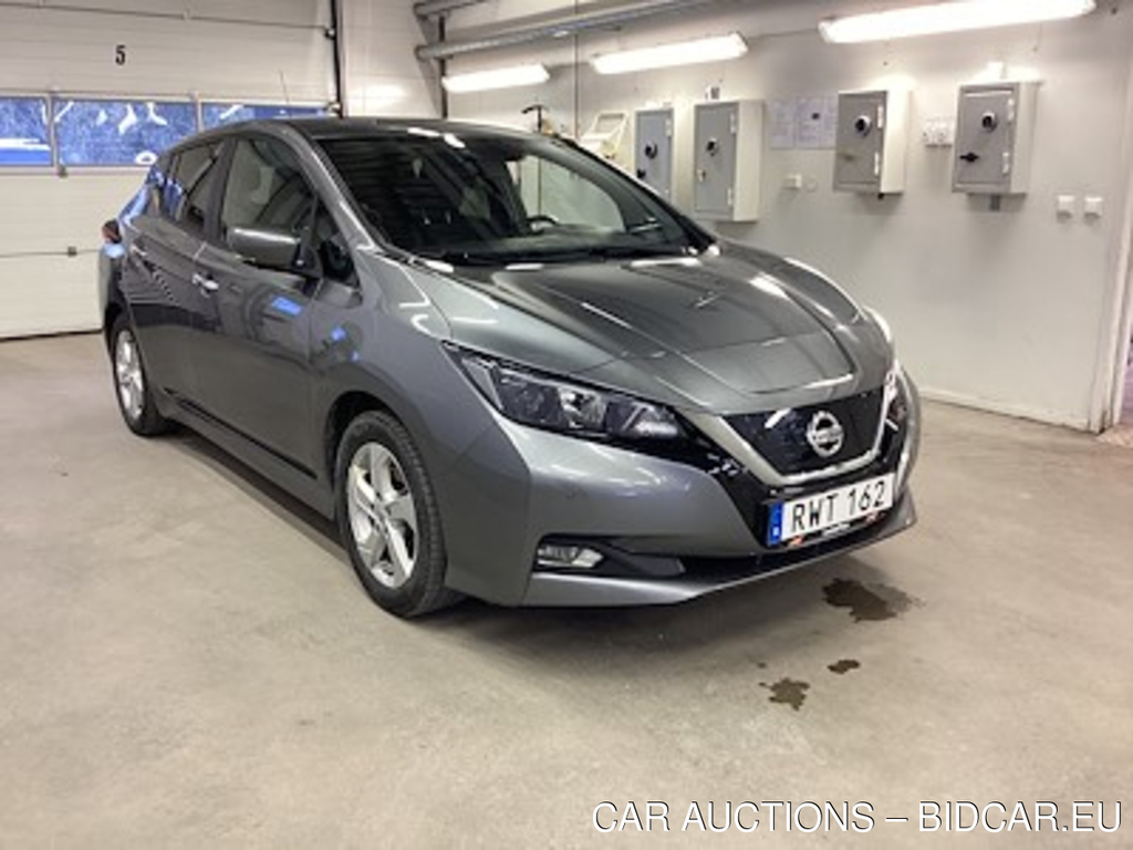 Nissan LEAF Acenta 40 kWh (first date in traffic 2021-02-18)