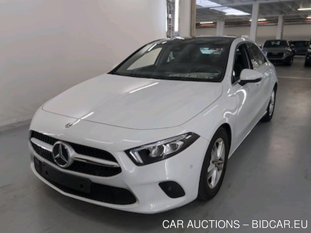 Mercedes-Benz Classe A sedan diesel v177 A 180 d Business Solution Plus