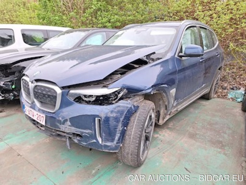 BMW IX3 80KWH AUTO