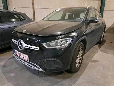 Mercedes-Benz GLA 2.0 GLA 180 D DCT BUSINESS SOLUTION ESS