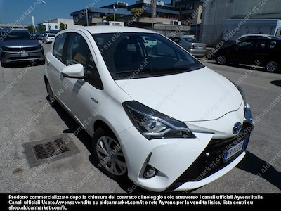 Toyota yaris 1.5 hybrid active hatchback -