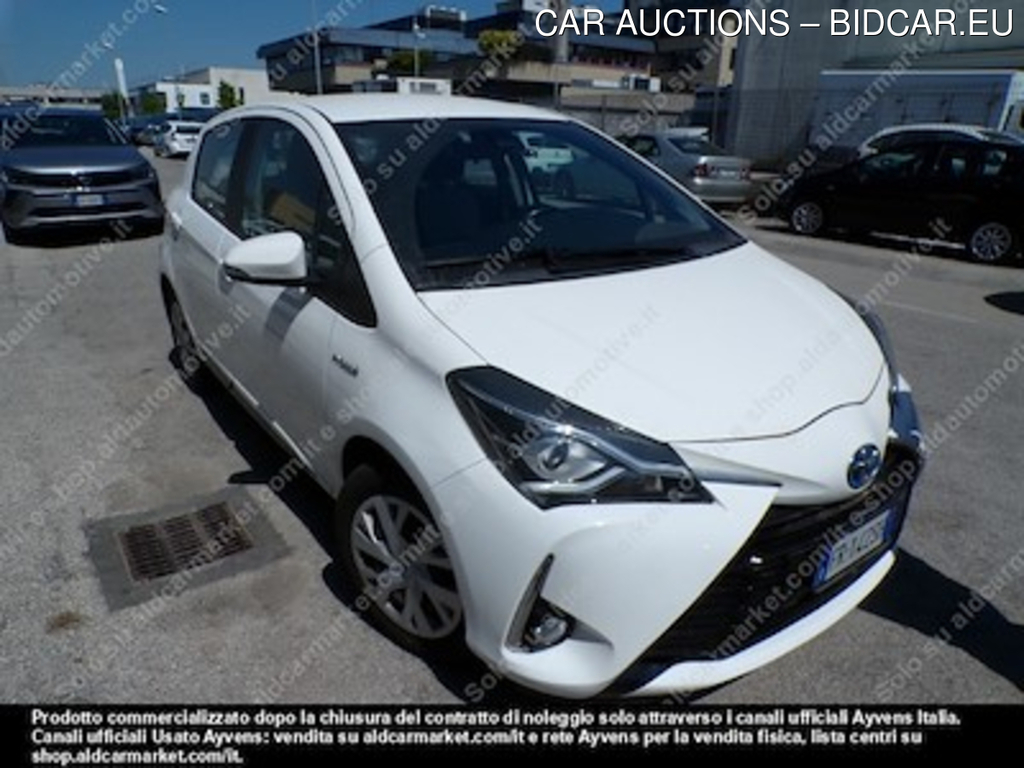 Toyota yaris 1.5 hybrid active hatchback -
