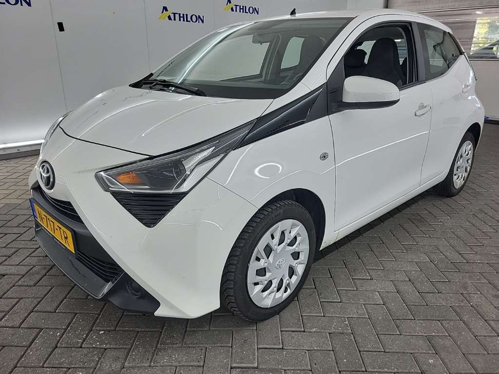 Toyota Aygo 1.0 VVT-I X-PLAY 5D 53KW, 2021