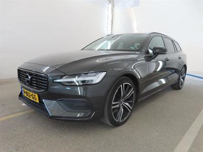 Volvo V60 2.0 B3 MOMEN BNS, 2022
