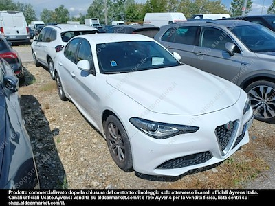 Alfa Romeo giulia 2.2 turbo at8 -