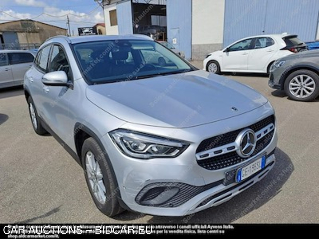 Mercedes-Benz gla gla 180 D automatic -