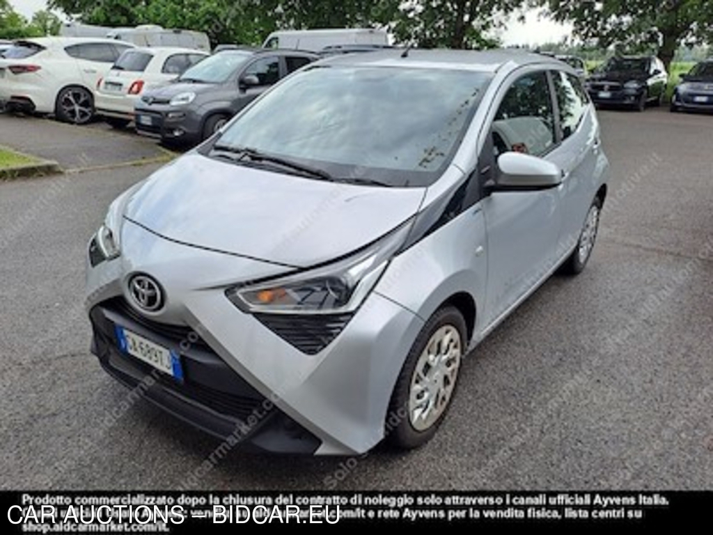 Toyota aygo connect 1.0 vvt-i x-business -