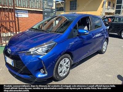 Toyota yaris PC 1.5 hybrid business -