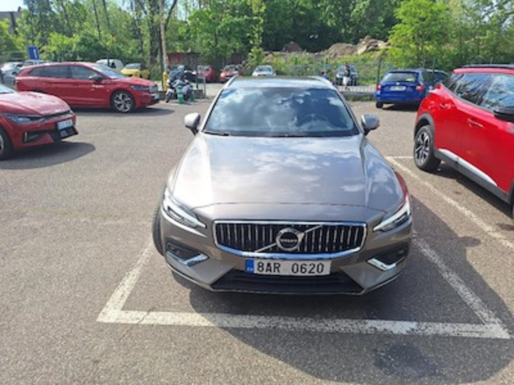 Volvo V60 B3 FWD benzin Inscription Auto