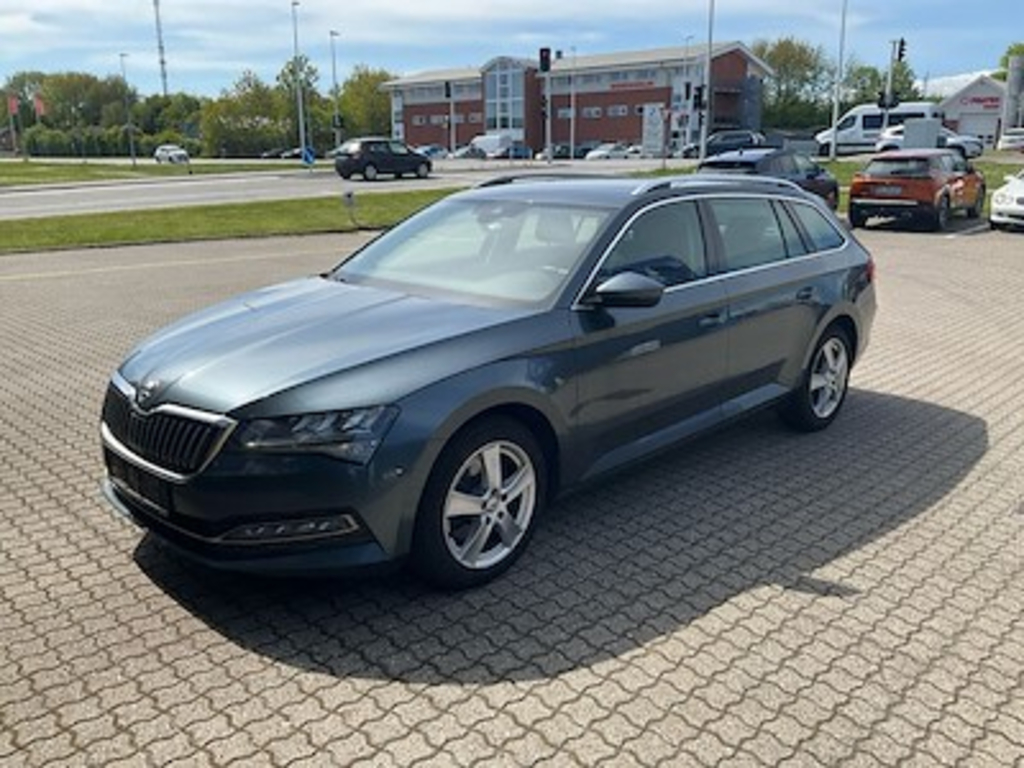 Skoda Superb 2,0 Tdi Adblue Dsg7 150 F Style Combi UA!