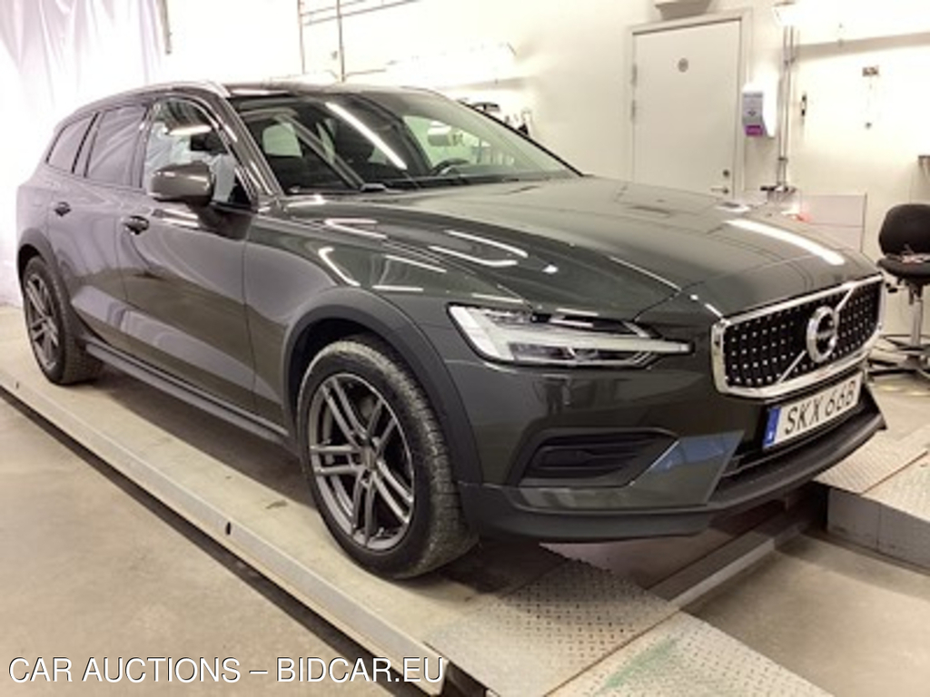 Volvo V60 cross country B4 AWD Advanced Edition