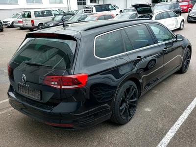Volkswagen Passat VARIANT 2.0 TDI SCR DSG Business, 2021