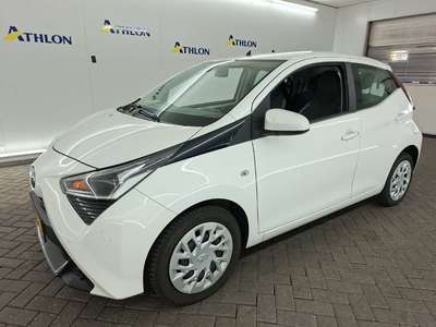 Toyota Aygo 1.0 VVT-I X-PLAY 5D 53KW, 2021