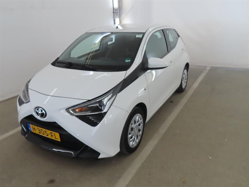 Toyota Aygo 1.0 VVT-I X-PLAY, 2020