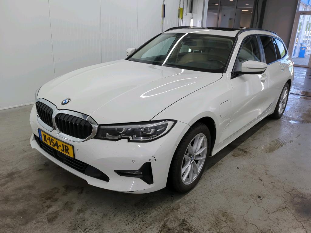 BMW 330 eA 215kW touring, 2021