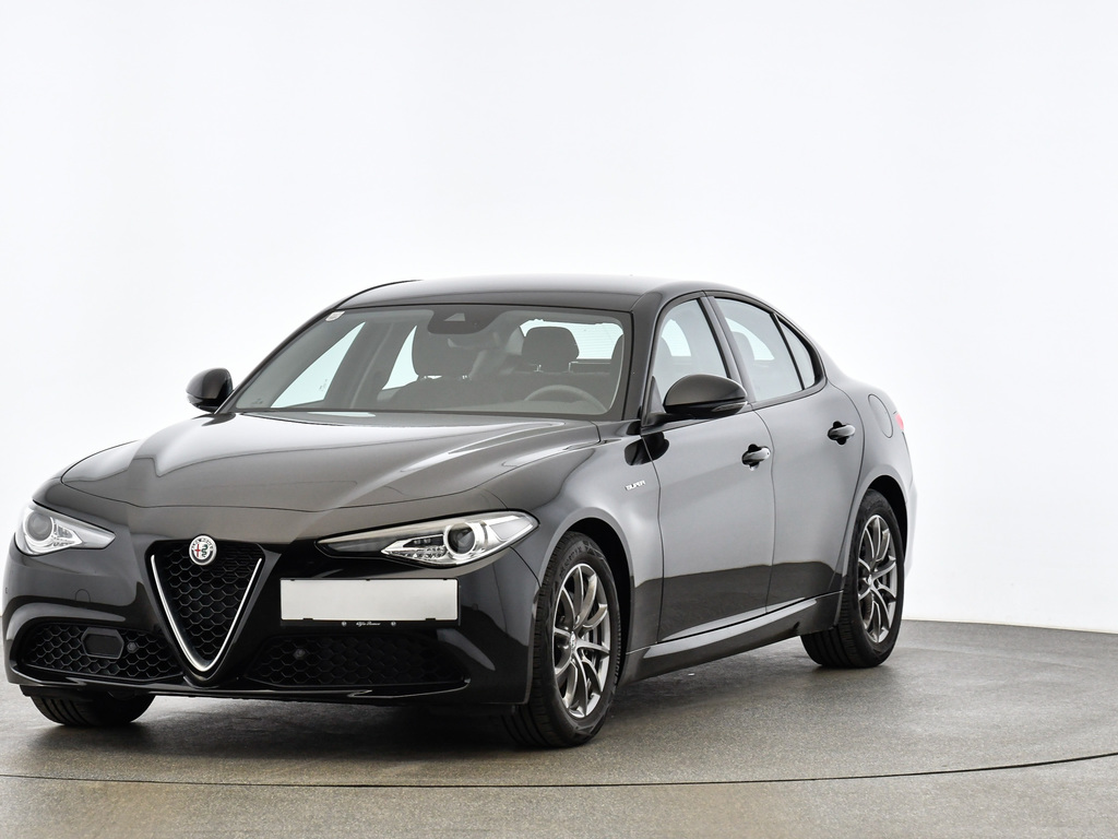 Alfa Romeo Giulia 2,2 160 ATX RWD, 2021