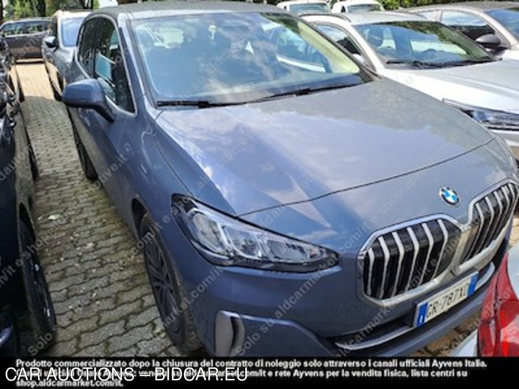 BMW series 2 active 218d luxury -