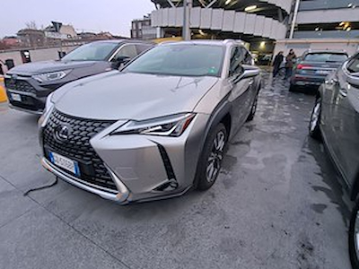 Lexus UX PC hybrid premuium 2wd -