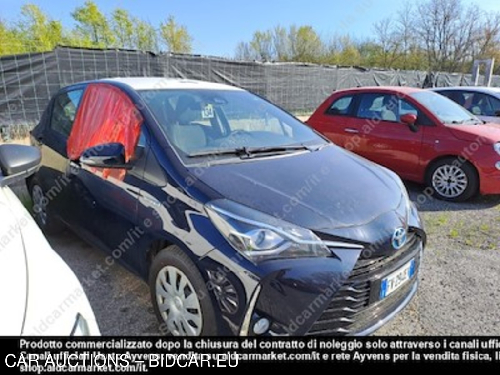 Toyota yaris consip13 1.5 hybrid cool -