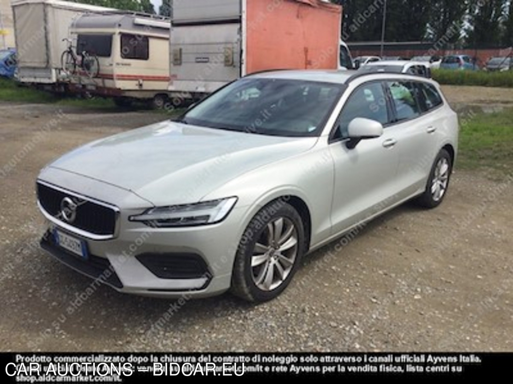 Volvo v60 B4 D autom. momentum -