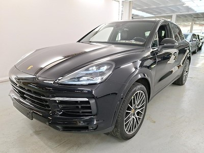 Porsche CAYENNE 3.0 E-HYBRID TIPTRONIC Exterior black gloss Adaptive 14-way comfort seats