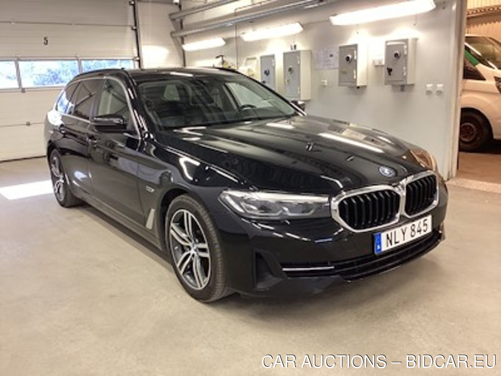 BMW 530e touring xdrive Active Protection Skinn Kamera Drag Navi