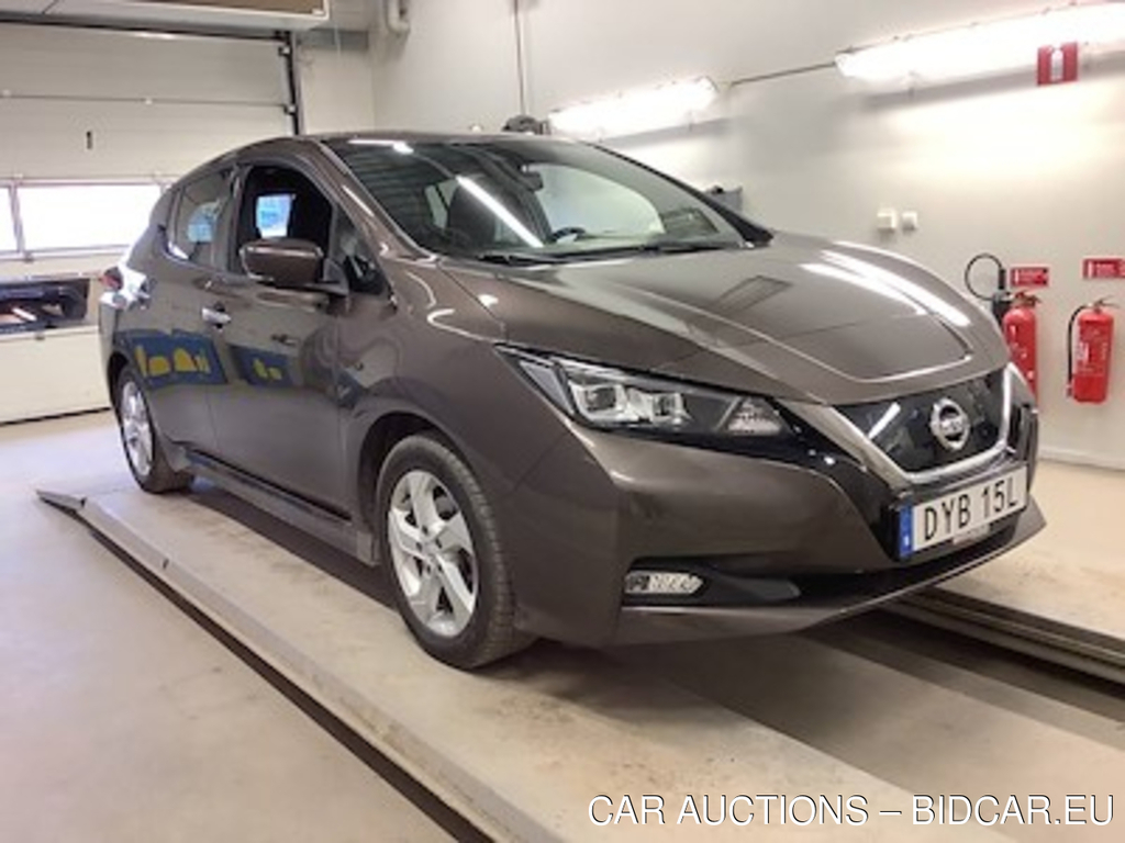 Nissan Leaf 40 kWh N-Connecta Varmare Kamera Navi